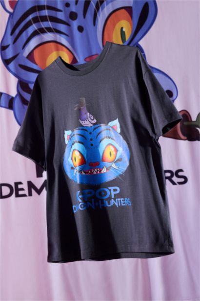 Woman Short Sleeve T-Shirt