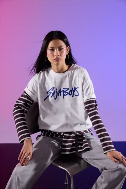 تيشيرت اوفر سايز من Kpop - Demon Hunters