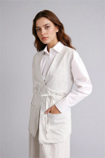 فيست مخطط من مزيج الكتان قصة عادية بياقة V