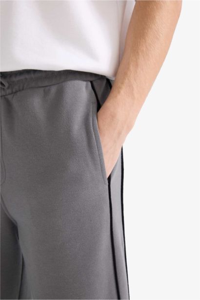 بنطلون سويت بانتس برجل واسع