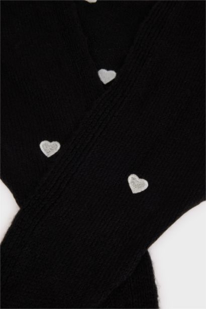 Woman Embroidered Bandana