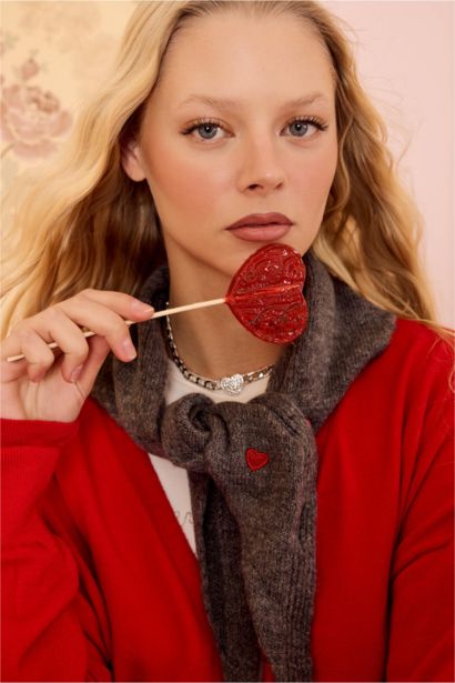 Woman Embroidered Bandana