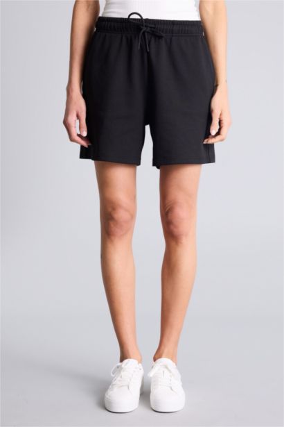 شورت برمودا بيزك