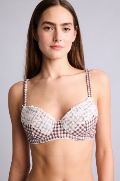 Dantel Detaylı Pamuklu Kaplı Pedli Balenli Tişört Bra