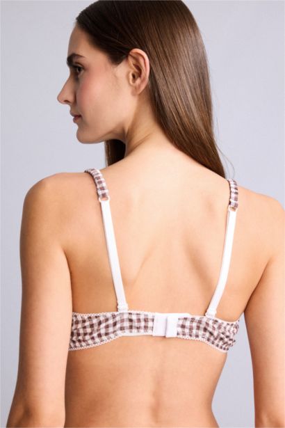 Dantel Detaylı Pamuklu Kaplı Pedli Balenli Tişört Bra