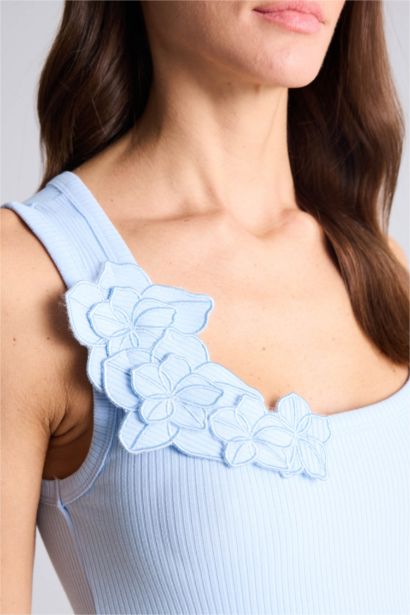 Slim Fit Camisole U Collar Tank Top