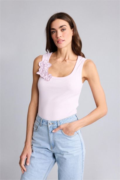 تانك توب مضلع سليم فيت بياقة U