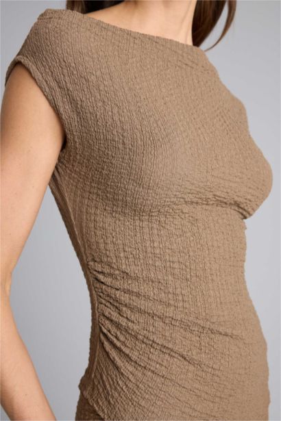 Slım Fıt Tek Omuzlu Bürümcük Kısa Kollu Tişört