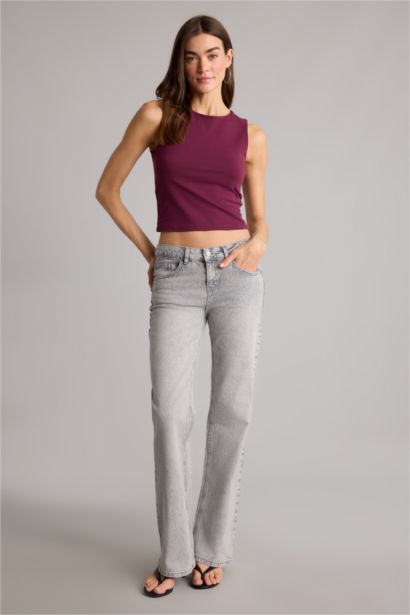 Базовая однотонная майка Regular Fit с круглым вырезом