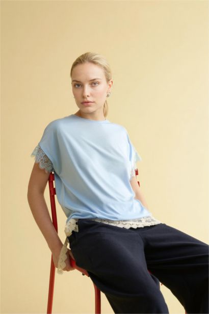 Bisiklet Yaka Kısa Kollu Tişört