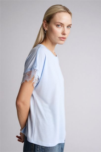 Bisiklet Yaka Kısa Kollu Tişört