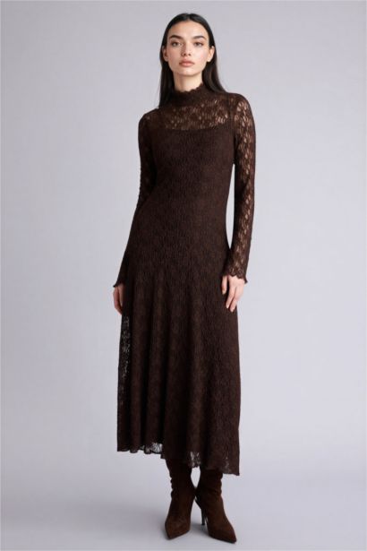 A Cut Crew Neck Lace Midi Dress
