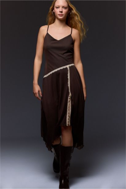 Asymmetric Heart Collar Tulle Midi Dress