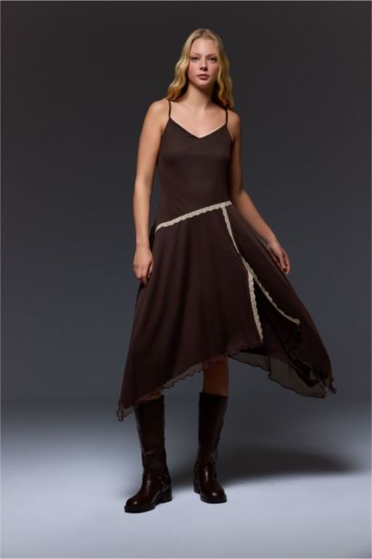 Asymmetric Heart Collar Tulle Midi Dress