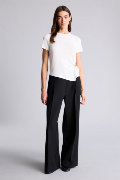 Футболка Slim Fit в рубчик с круглым вырезом и коротким рукавом