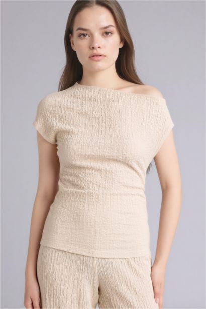 T-shirt froissé à une épaule Coupe slim