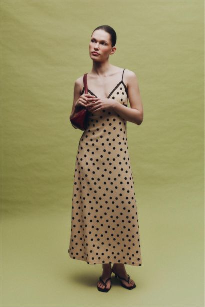 Kalp Yaka Puantiyeli Bürümcük Askılı Maxi Elbise