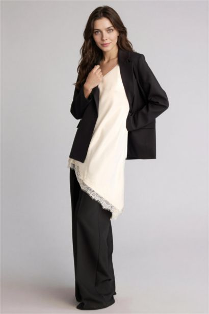 بلوزة طويلة ستان قصة عادية وياخة V