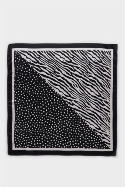 Woman Zebra Print Foulard