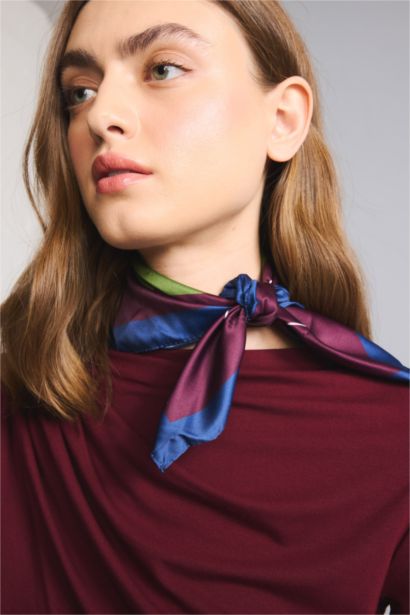 سكارف نسائي ستان مخطط