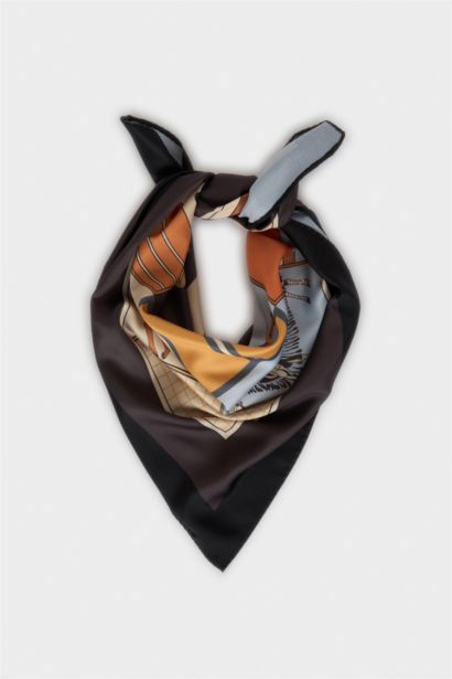 Woman Animal Print Foulard