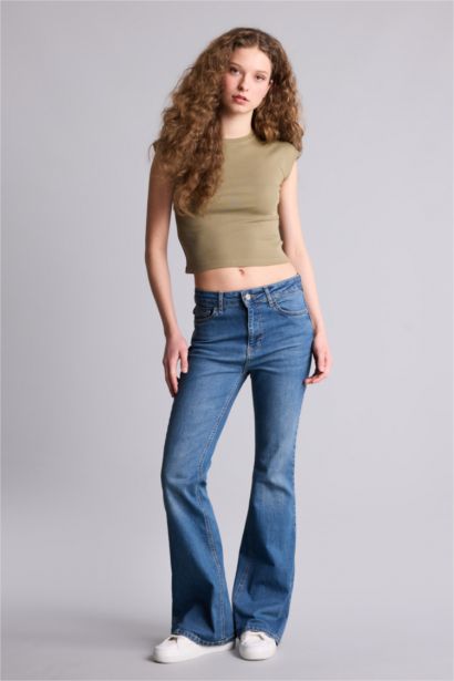 تيشيرت ريبانا مخصر سليم فيت