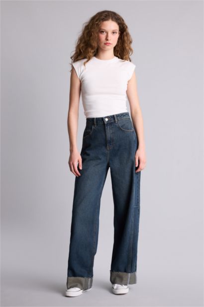 بنطلون جينز باريل فيت بحافة مطوية وخصر عالي