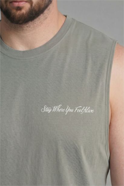 Boxy Fit Printed Crew Neck Sleeveless Tank Top