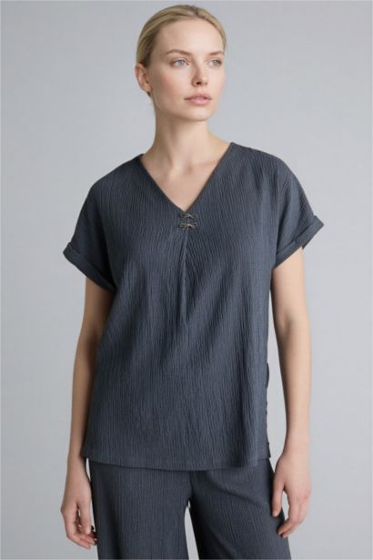 Woman Short Sleeve T-Shirt