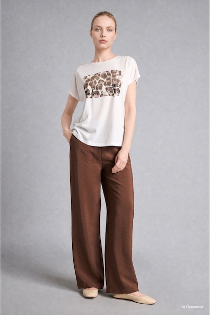 Crew Neck Leopard Print T-Shirt
