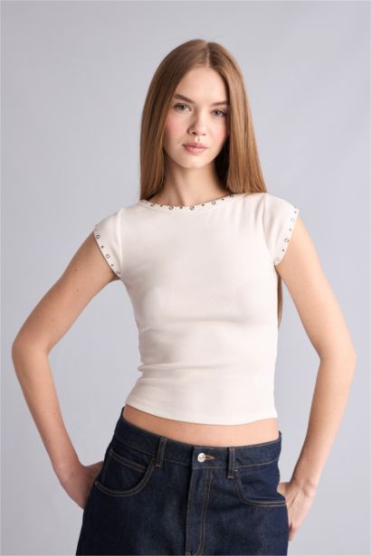 Fıtted Kayık Yaka Kaşkorse Tişört