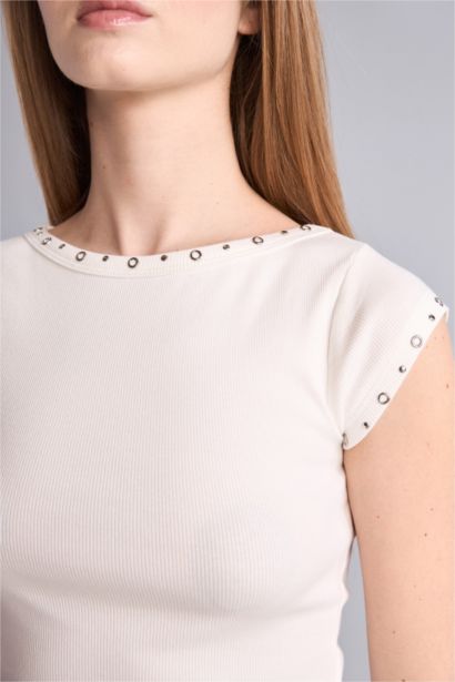 Fıtted Kayık Yaka Kaşkorse Tişört