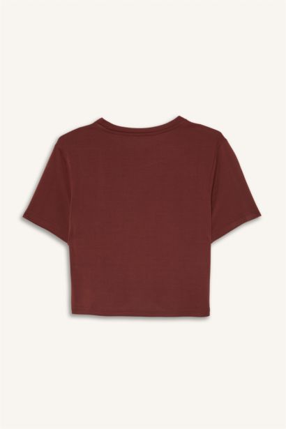 Crop modal Short Sleeve T-Shirt