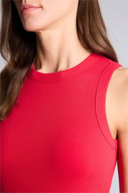 Майка приталенного кроя с круглым вырезом базовый из камзола для женщин