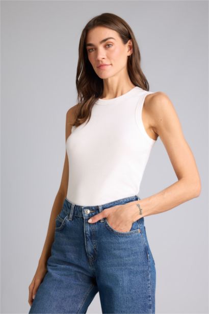 Майка приталенного кроя с круглым вырезом базовый из камзола для женщин