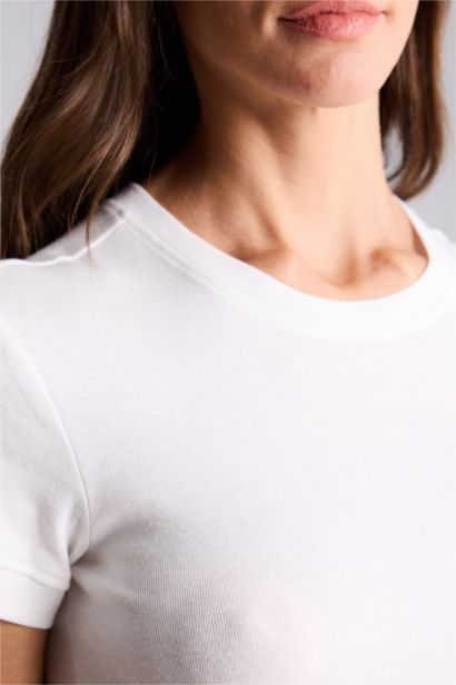 Woman Short Sleeve T-Shirt