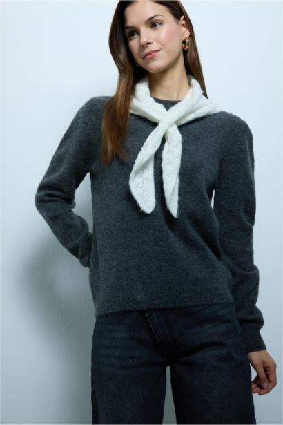 Slim Fit Crew Neck Pullover