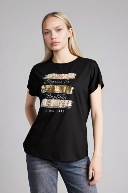 Футболка Relax Fit с круглым вырезом принтом и коротким рукавом