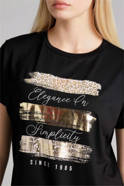 Футболка Relax Fit с круглым вырезом принтом и коротким рукавом