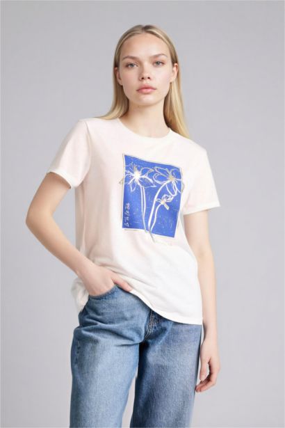 Regular Fıt Bisiklet Yaka Çiçekli Kısa Kollu Tişört
