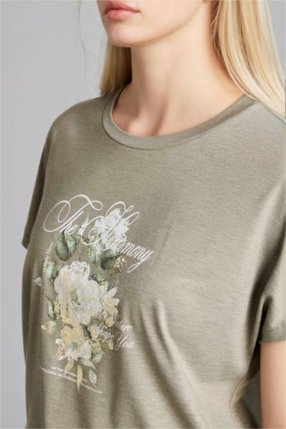 Woman Short Sleeve T-Shirt