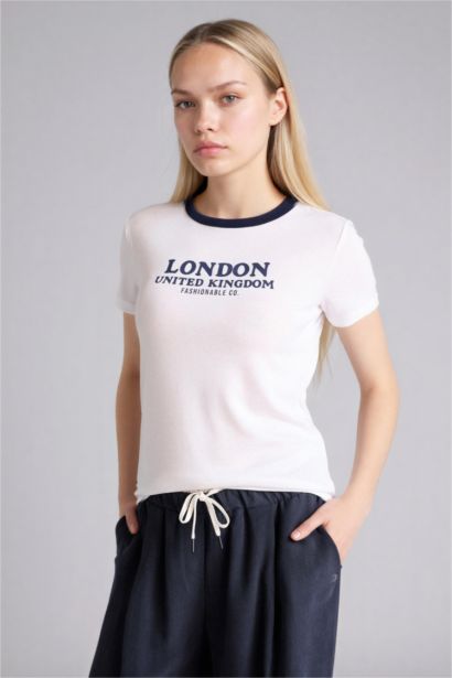 Regular Fit дөңгелек жағалы баспалы рибана қысқа жеңді футболка