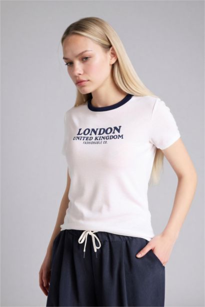 Regular Fit дөңгелек жағалы баспалы рибана қысқа жеңді футболка