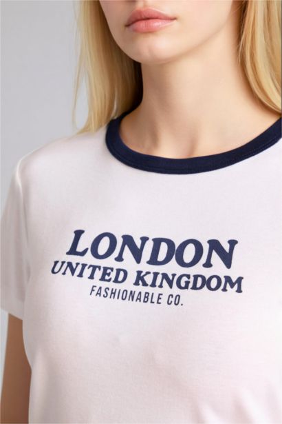 Regular Fit дөңгелек жағалы баспалы рибана қысқа жеңді футболка