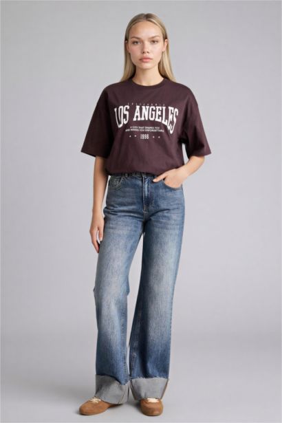 Oversize дөңгелек жағалы баспалы қысқа жеңді футболка