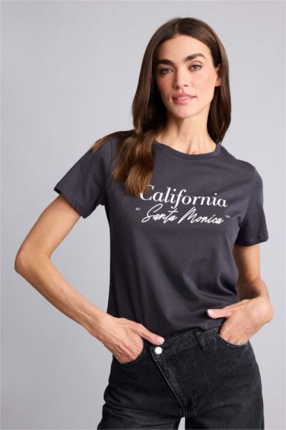 Woman Short Sleeve T-Shirt