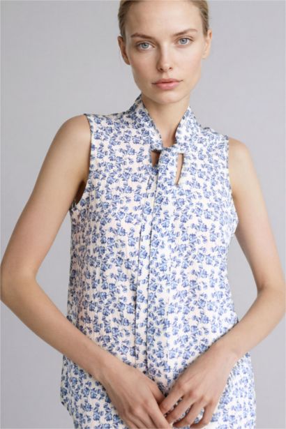 Regular Fıt Kolsuz Bluz