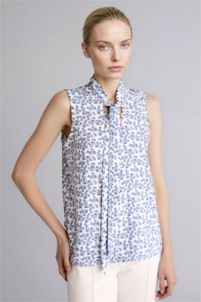 Regular Fıt Kolsuz Bluz