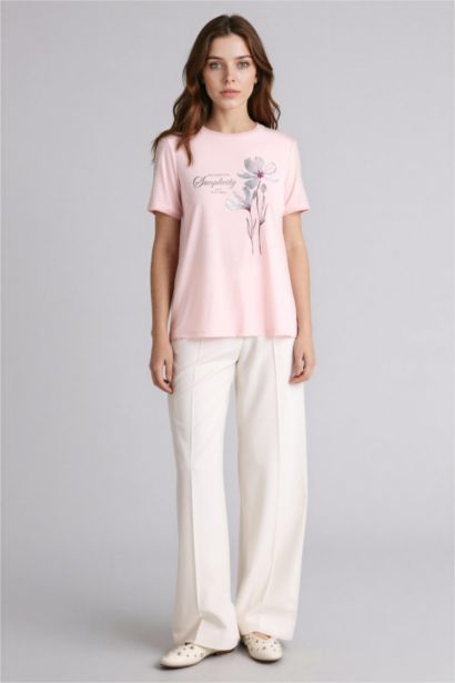 Relax Fıt Bisiklet Yaka Çiçekli Kısa Kollu Tişört