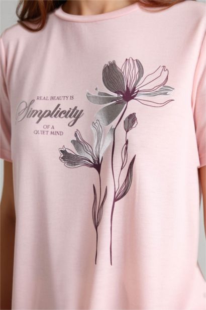 Relax Fıt Bisiklet Yaka Çiçekli Kısa Kollu Tişört